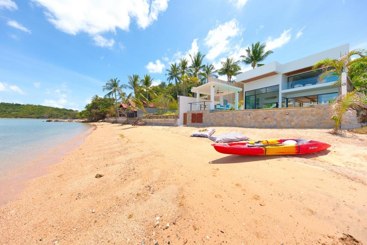 Beachfront Jintaleela Villa *